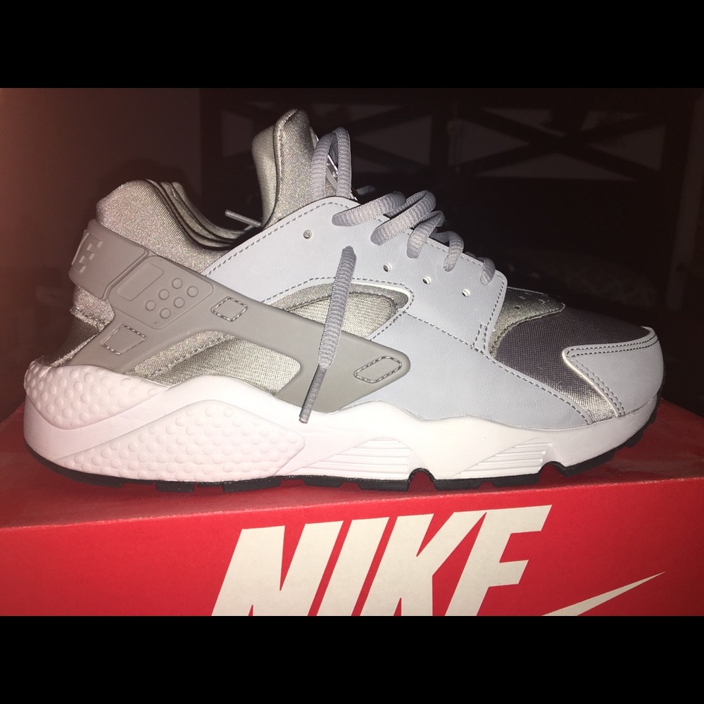 Wmns Nike huarache run